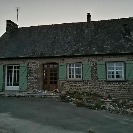 Gite De La Vairie Larchamp Екстериор снимка